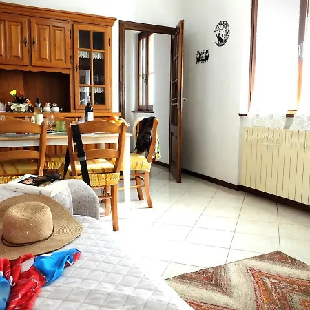 Casa Luminosa A 5 Min Dal Mare Apartament