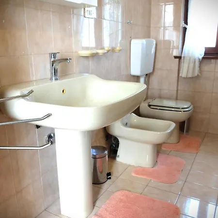 Casa Luminosa A 5 Min Dal Mare Apartament