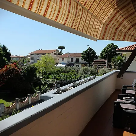 Casa Luminosa A 5 Min Dal Mare * Lido di Camaiore