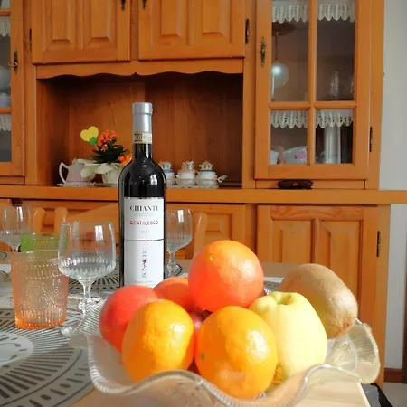 Apartment Casa Luminosa A 5 Min Dal Mare Lido di Camaiore